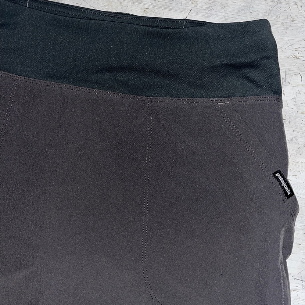 Patagonia Women's Tech Skort in grey | size XS - Picture 2 of 5